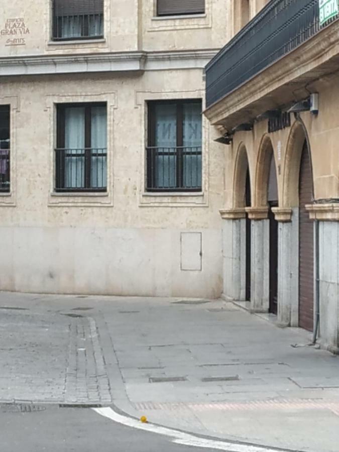 Apartamento Edificio Plaza Gran Via Salamanca Eksteriør billede